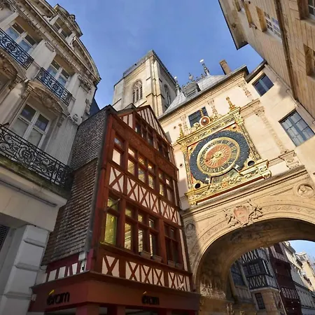 Апартаменты La Savane Du Donjon *